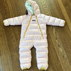 Patagonia Infant Hi-Loft Down Sweater Bunting
